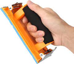 Soporte de mano para papel lija con mango de esponja