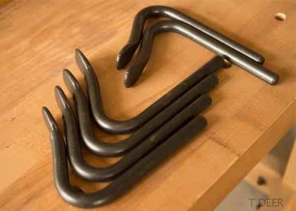 Set 2 Perros de sujeción para mesa de carpintero de 20 cm tipo japones 