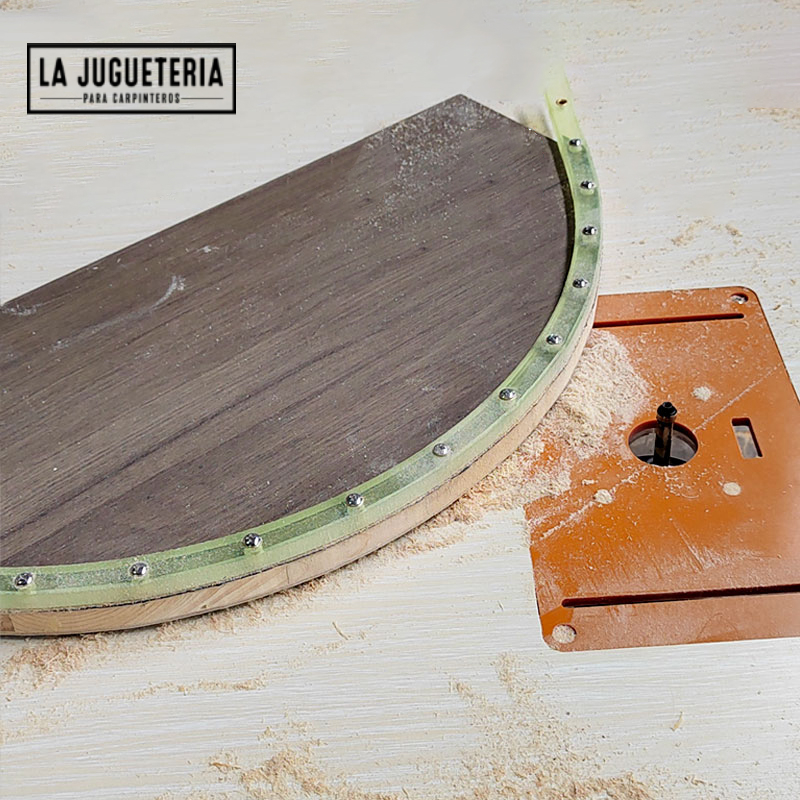 Plantilla  flexible para  curvado y arqueado con router. 2 metros.